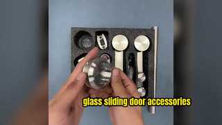 Un elenco completo di accessori per docce, set di porte scorrevoli in acciaio inossidabile, porte scorrevoli in vetro acc