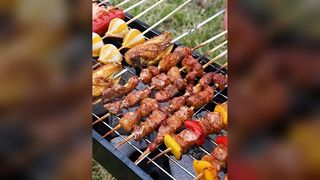 Nuovo fornello per barbecue, griglia per barbecue domestico, fornello per barbecue pieghevole portatile da esterno, piccolo strumento per barbecue