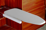 La tavola da stiro guidante di piegatura installa in mobilia domestica regolabile allungabile del guardaroba