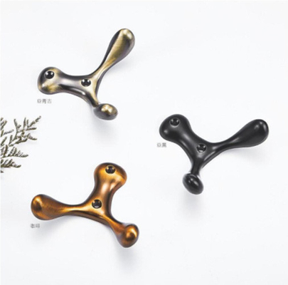 Fabbrica su misura Metal vintage mantello asciugamano doppio ganci per parete montaggio per parete nero gancio vestiti rustici