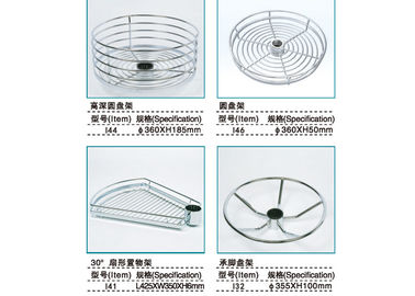 Gli accessori moderni della cucina del metallo, aggeggi unici della cucina lanciano canestro dello scaffale in ferro