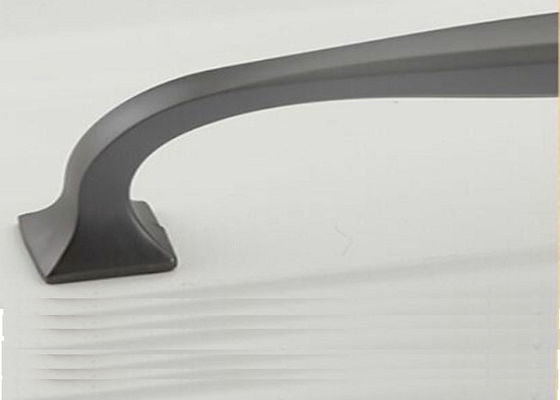 Ha annunciato l'Outlook elegante di stile alla moda nero delle maniglie di tirata dell'hardware