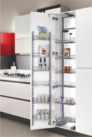 Estragga gli accessori contemporanei il deposito della dispensa del ferro o dell'acciaio inossidabile della cucina del cesto metallico